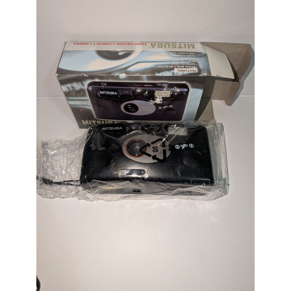 Vintage Mitsuba 35mm Deluxe Compact Camera (New / Open Box)
